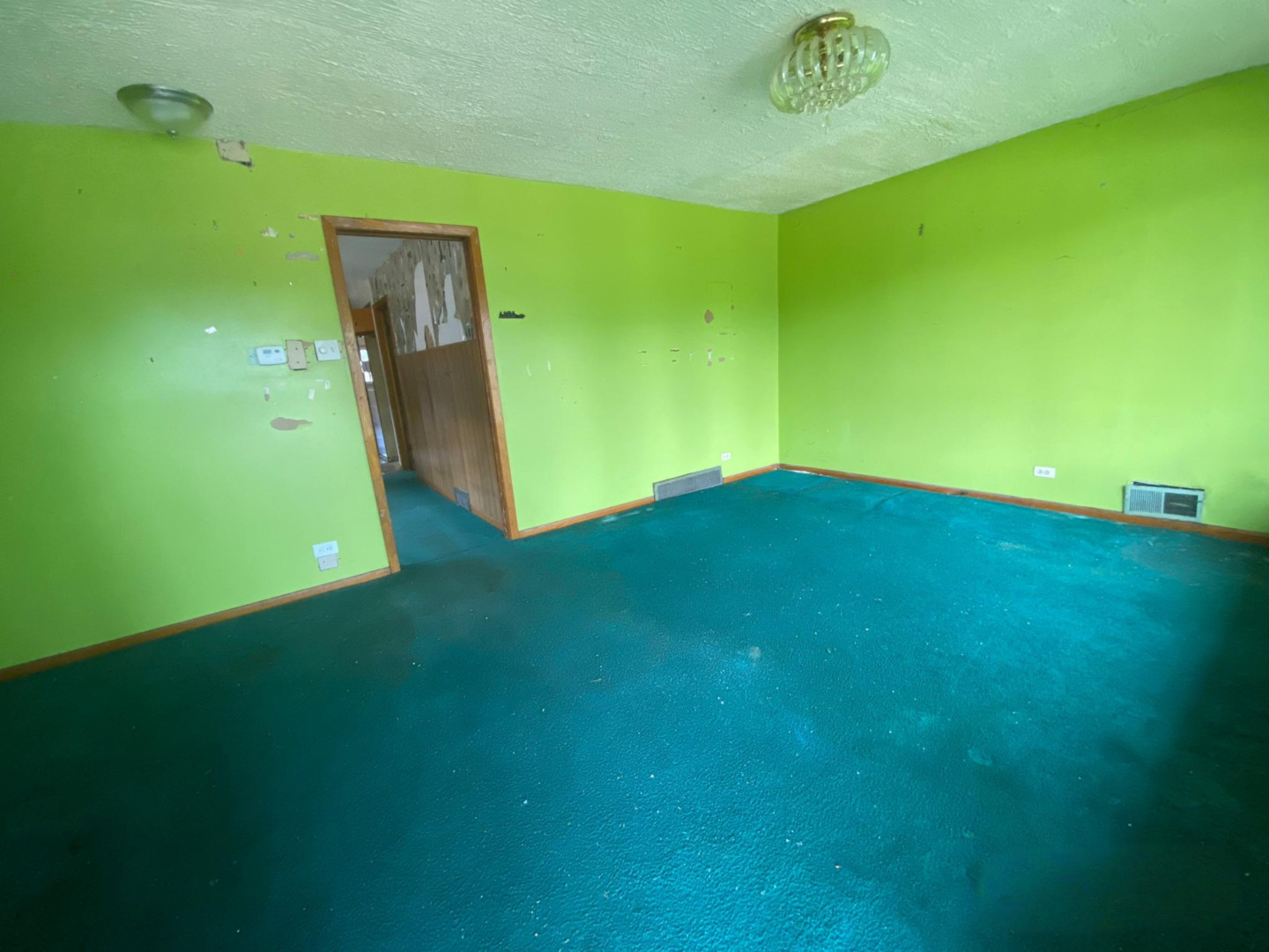 10240 S Torrence Avenue, Chicago, IL 60617