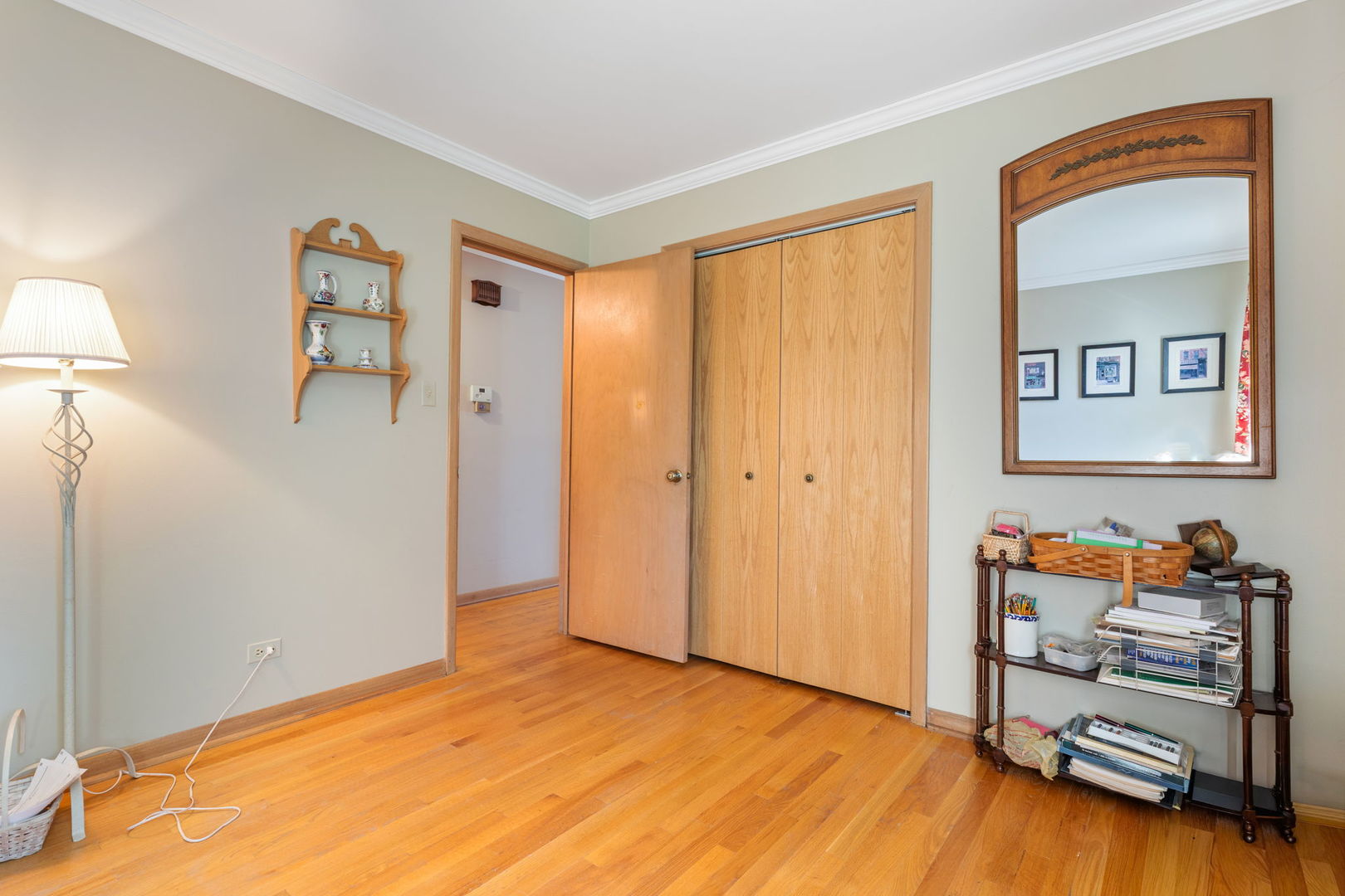 1888 Cheshire Lane, Wheaton, IL 60189