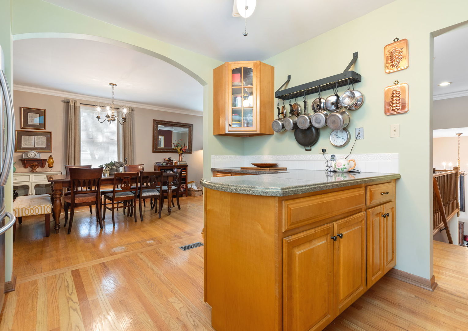 1888 Cheshire Lane, Wheaton, IL 60189