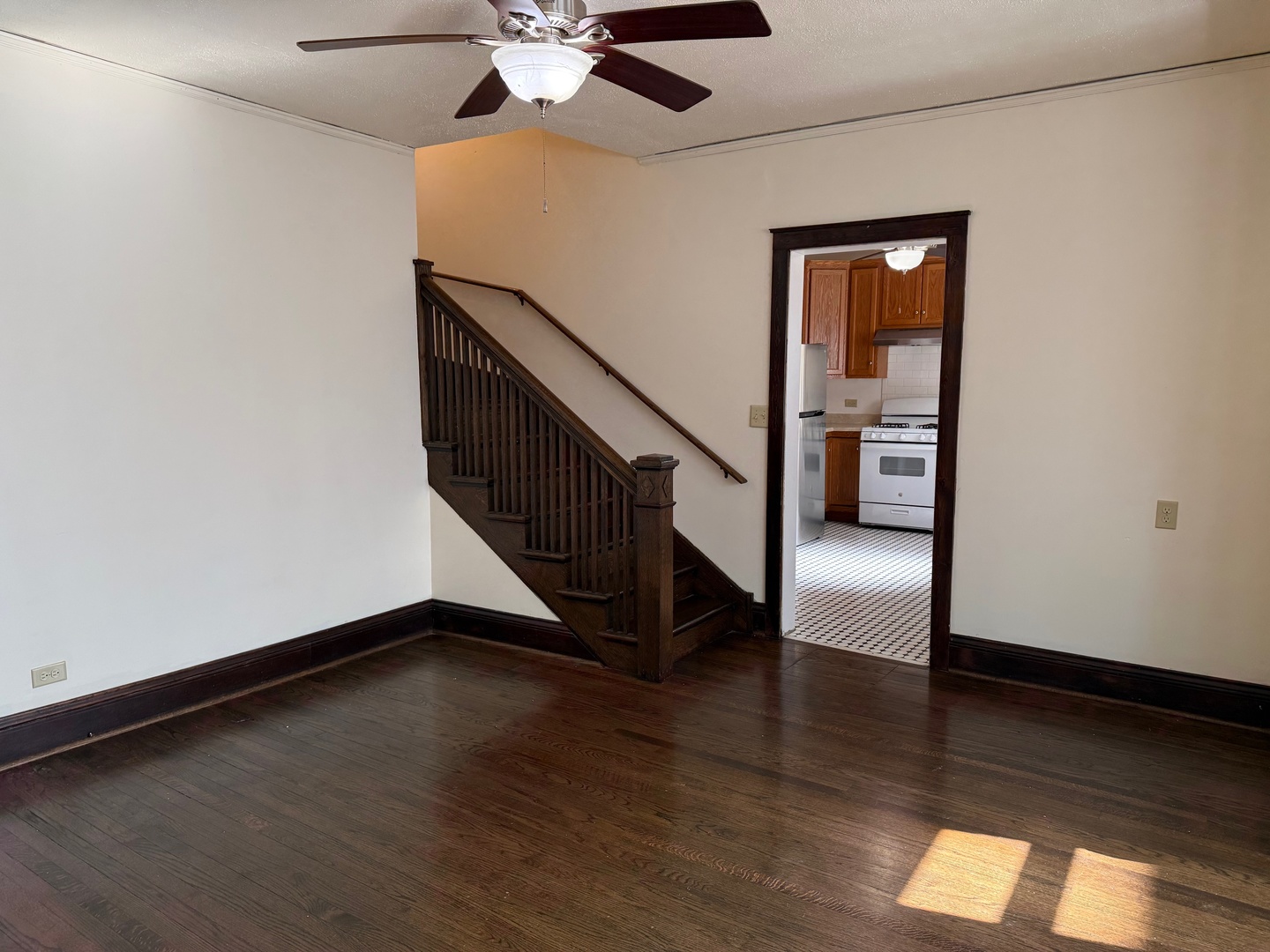 323 N West Street #B, Waukegan, IL 60085