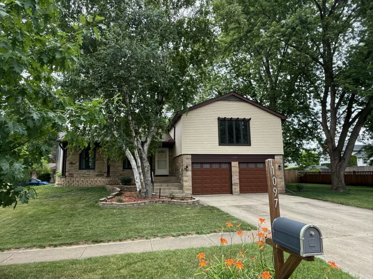 1097 Washington Street, Bartlett, IL 60103