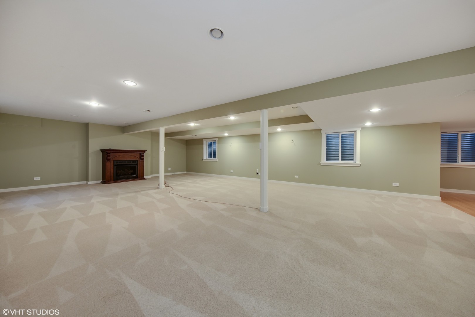 5505 Dunham Road, Downers Grove, IL 60516