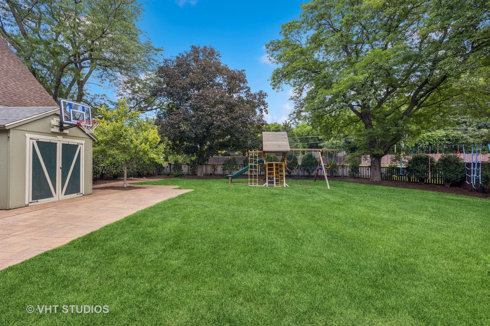 5505 Dunham Road, Downers Grove, IL 60516
