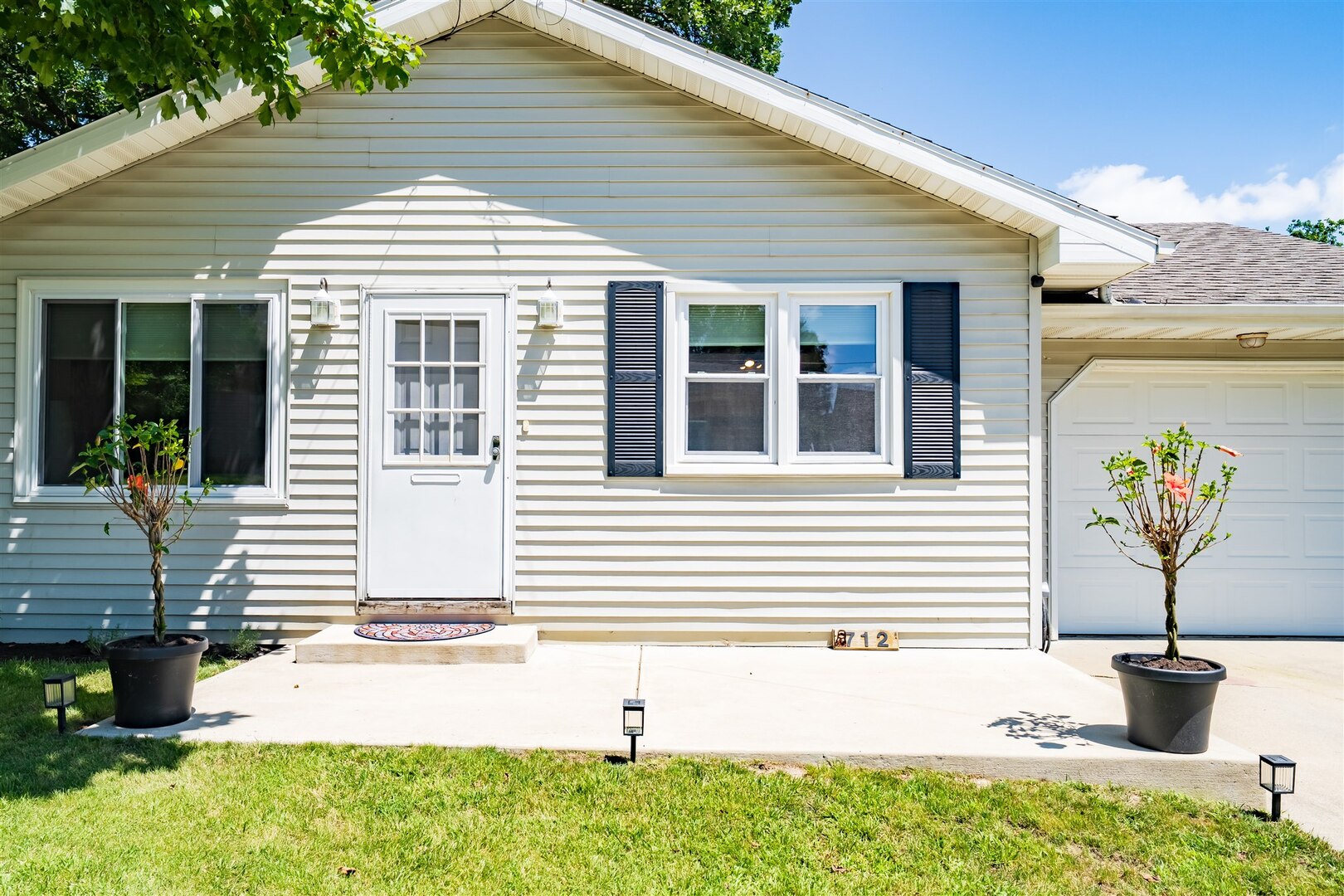 712 Fremont Street, Bloomington, IL 61701