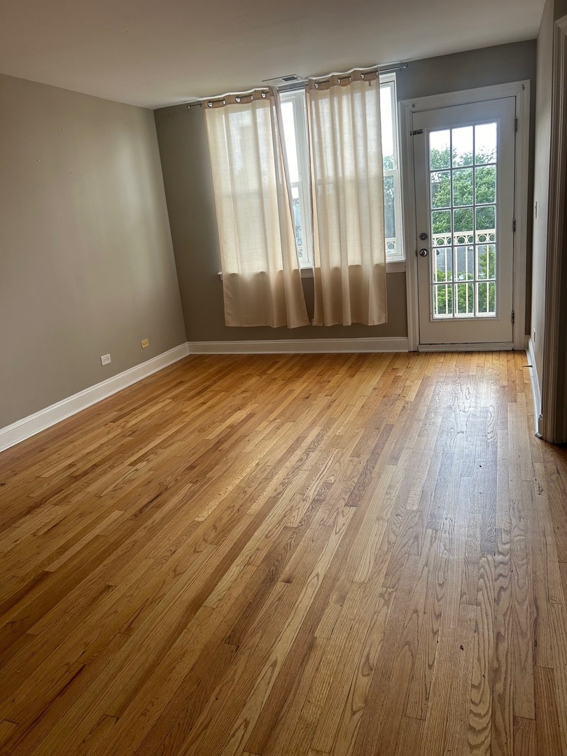2501 W TOUHY Avenue #406, Chicago, IL 60645