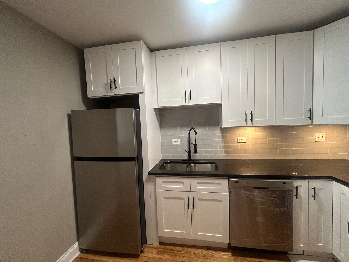 2501 W TOUHY Avenue #406, Chicago, IL 60645