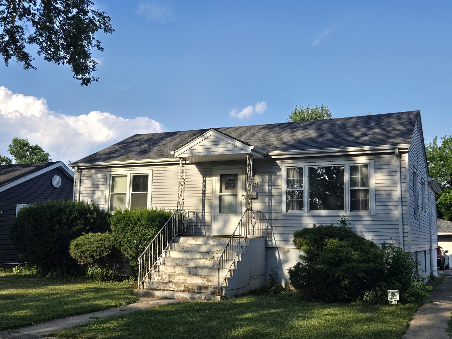 15035 Harding Avenue, Midlothian, IL 60418