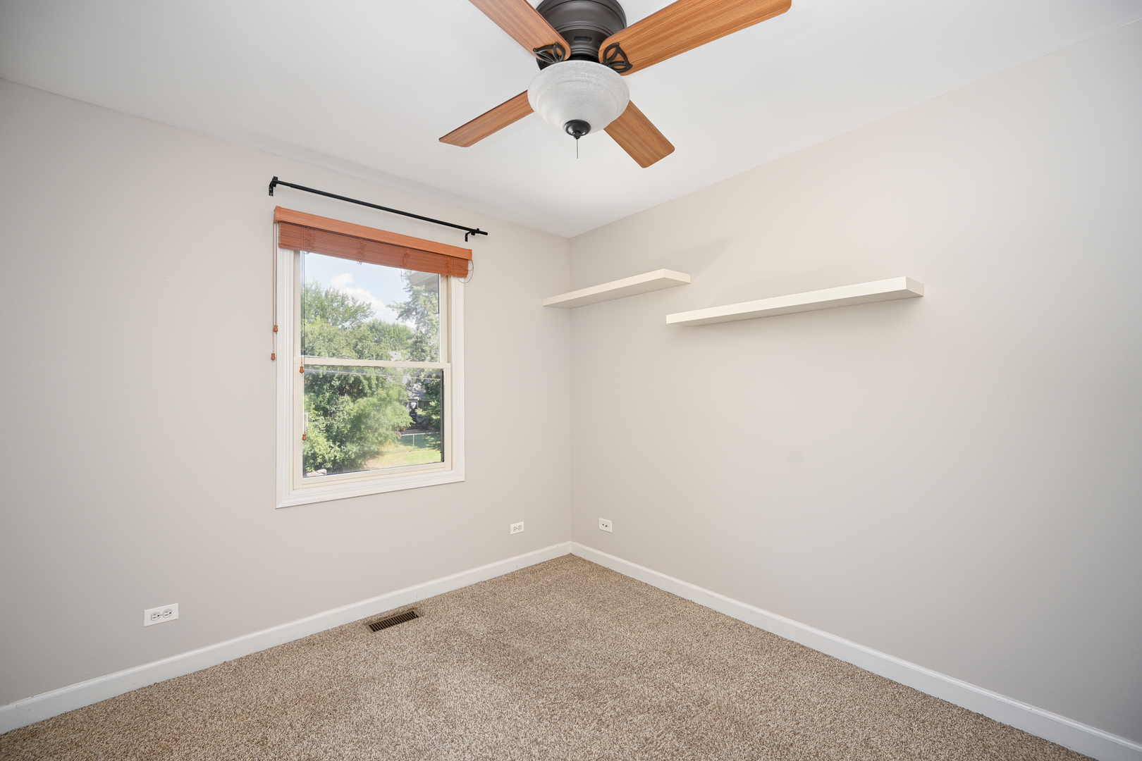 3S178 Patterman Road, Warrenville, IL 60555