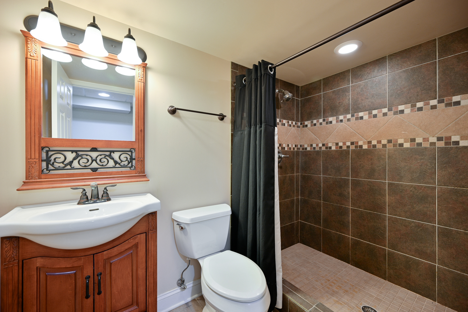3S178 Patterman Road, Warrenville, IL 60555