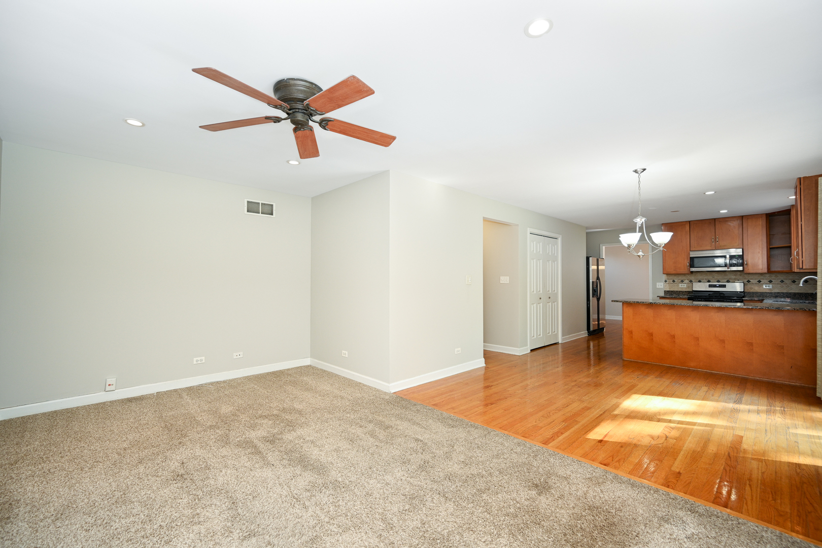 3S178 Patterman Road, Warrenville, IL 60555