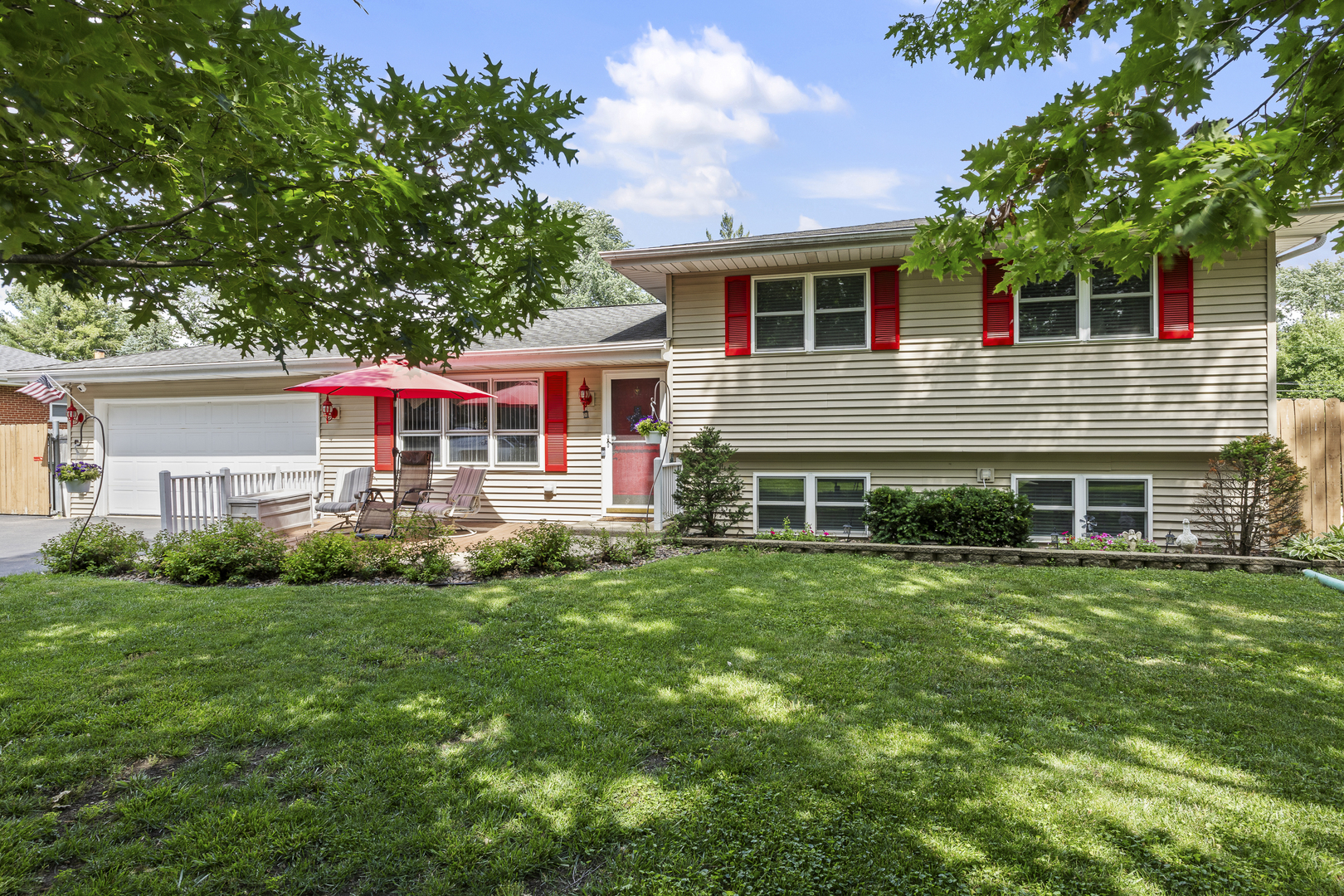 2N477 Bernice Avenue, Glen Ellyn, IL 60137