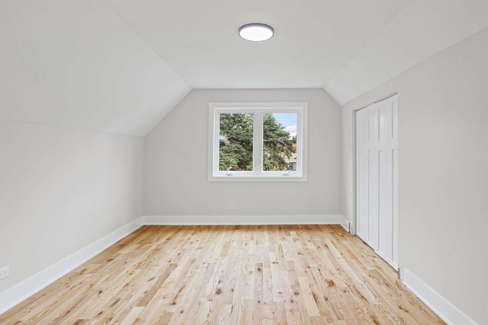 10009 S Spaulding Avenue, Evergreen Park, IL 60805