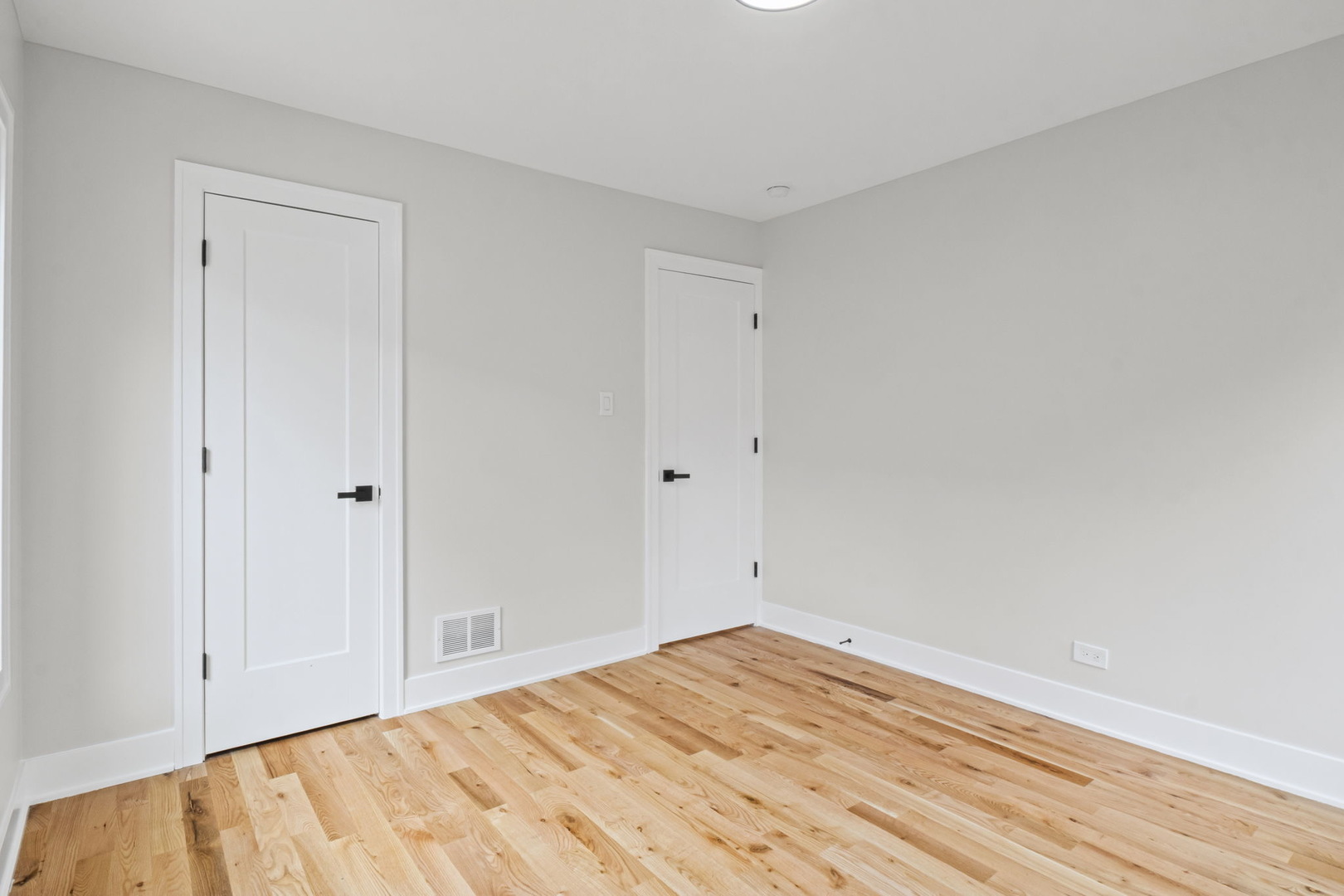 10009 S Spaulding Avenue, Evergreen Park, IL 60805