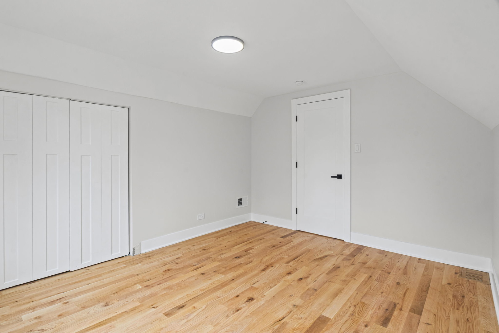 10009 S Spaulding Avenue, Evergreen Park, IL 60805