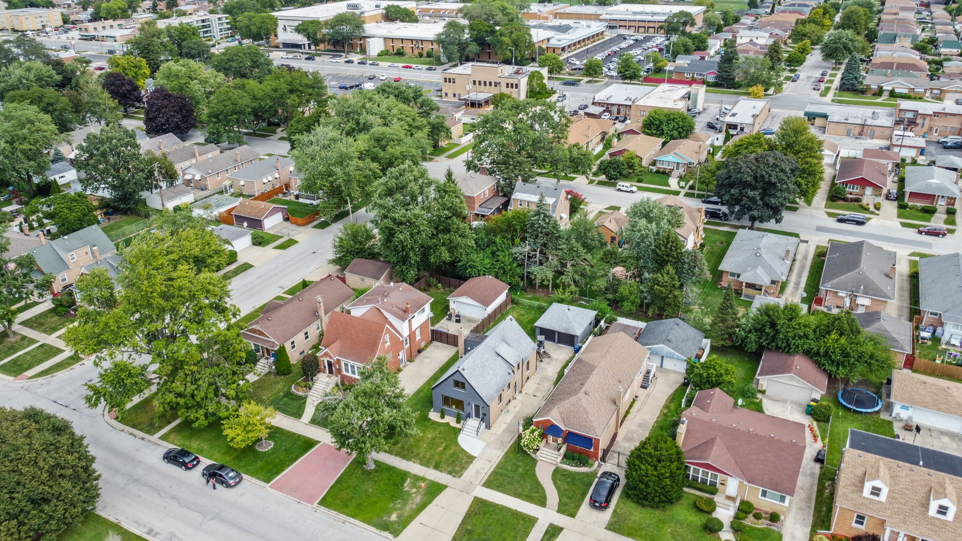10009 S Spaulding Avenue, Evergreen Park, IL 60805