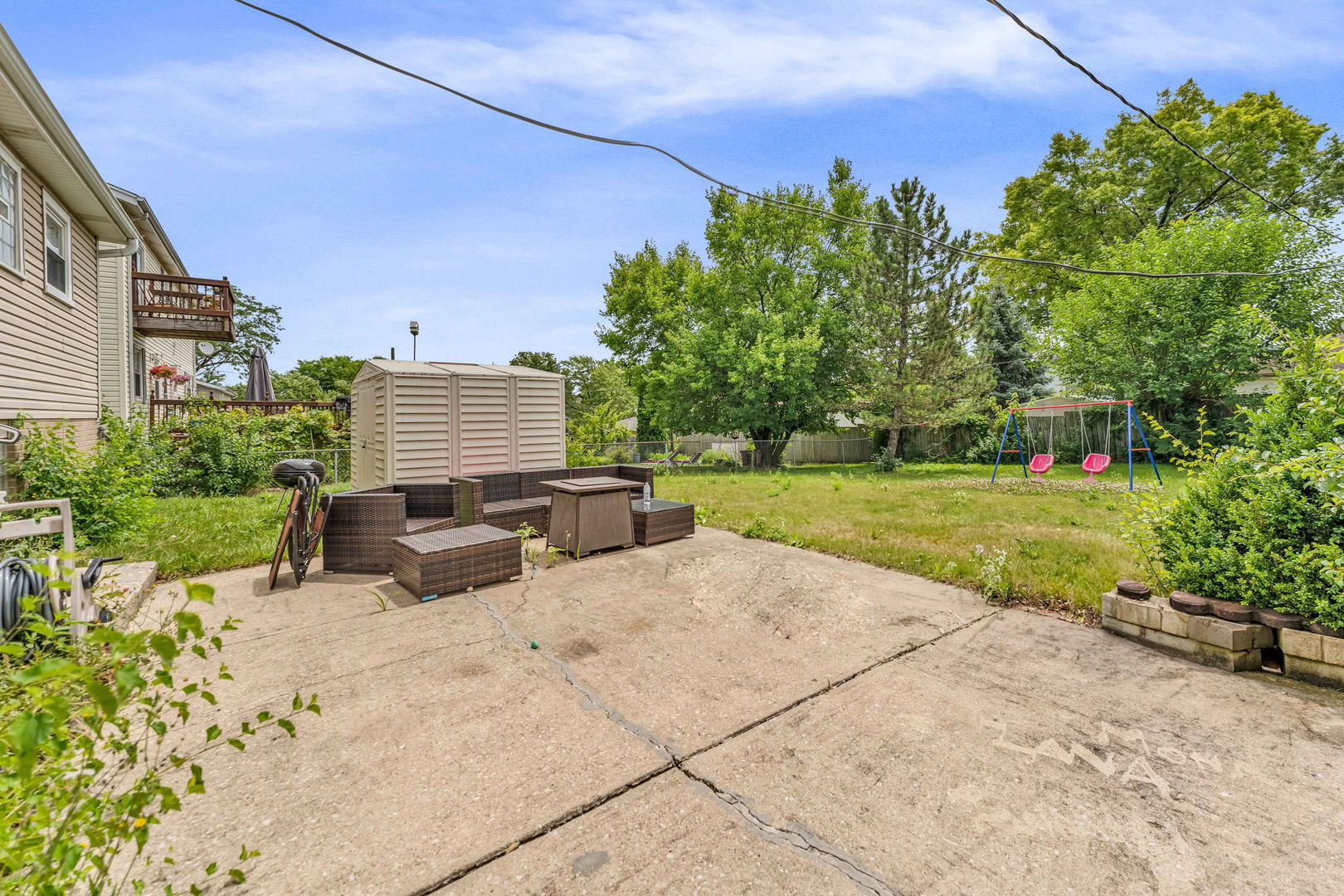 9113 Sycamore Drive, Hickory Hills, IL 60457