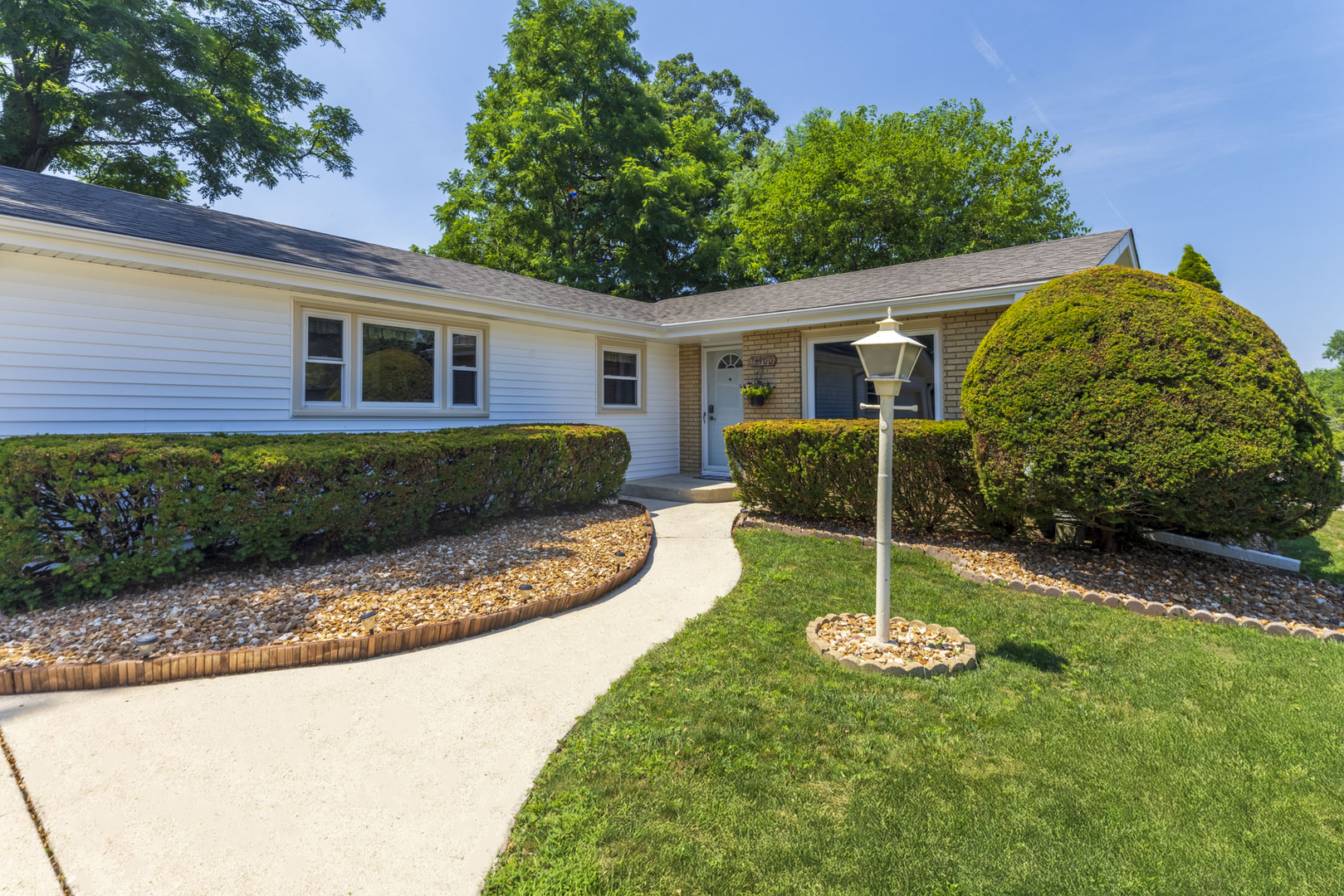 16100 Cicero Avenue, Oak Forest, IL 60452