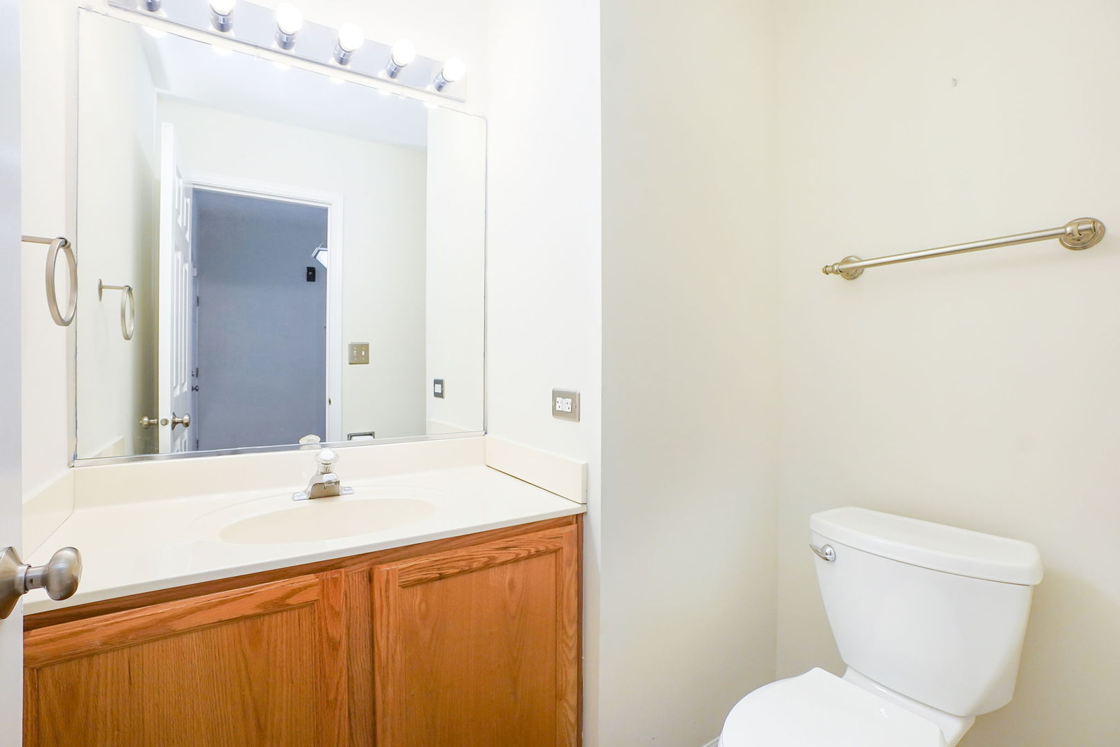 3013 Kentshire Circle, Naperville, IL 60564