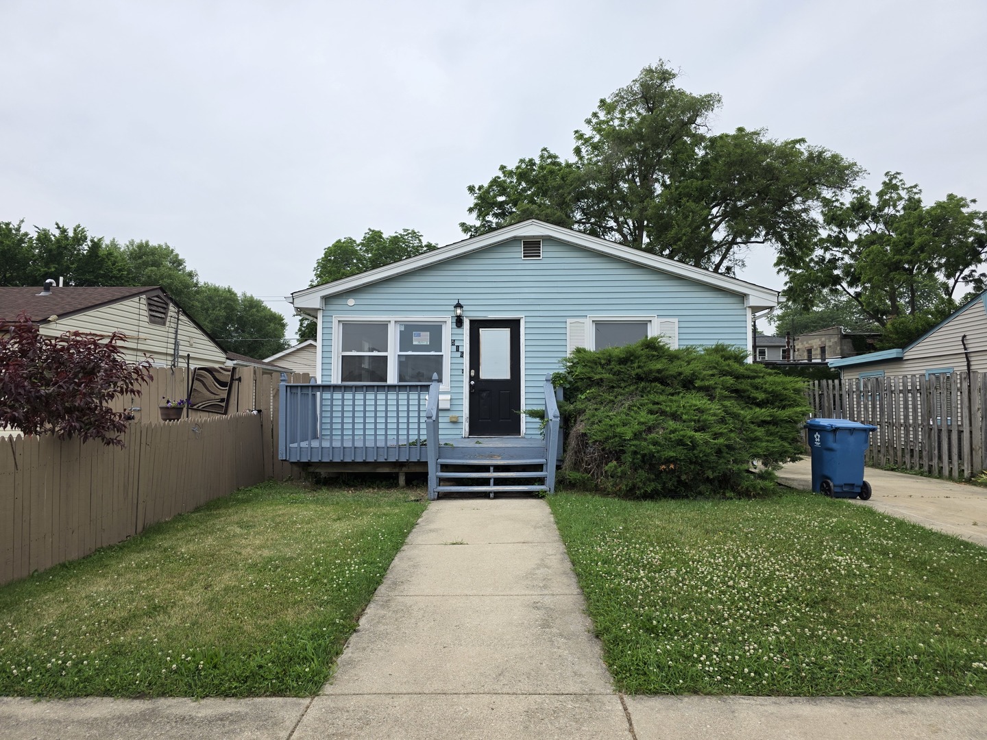516 N Lancaster Avenue, Aurora, IL 60506