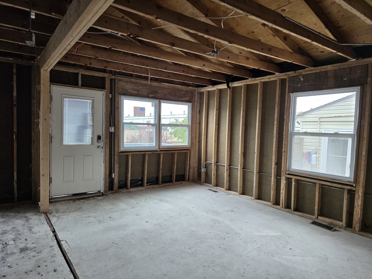 516 N Lancaster Avenue, Aurora, IL 60506