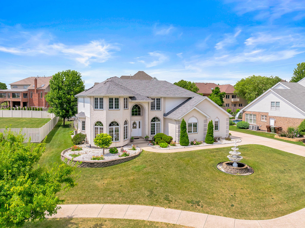 8924 Woodbine Court, Tinley Park, IL 60487