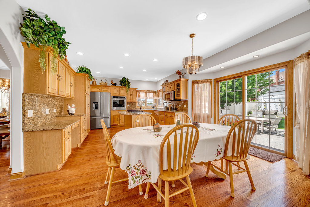 8924 Woodbine Court, Tinley Park, IL 60487