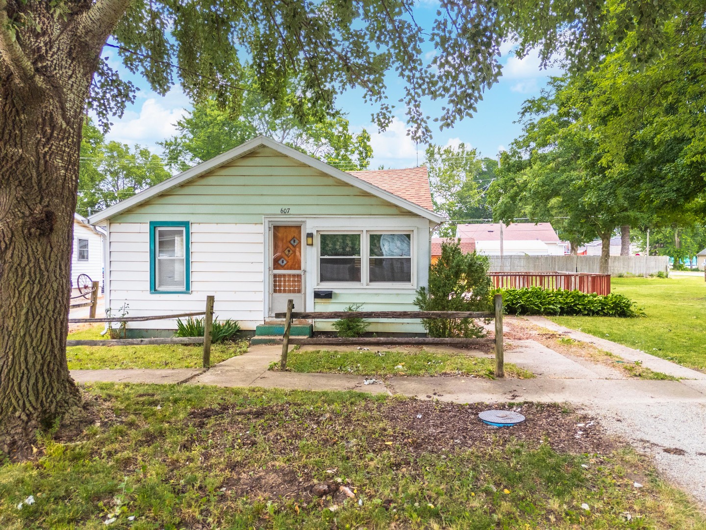 607 W Grant Avenue, Pontiac, IL 61764
