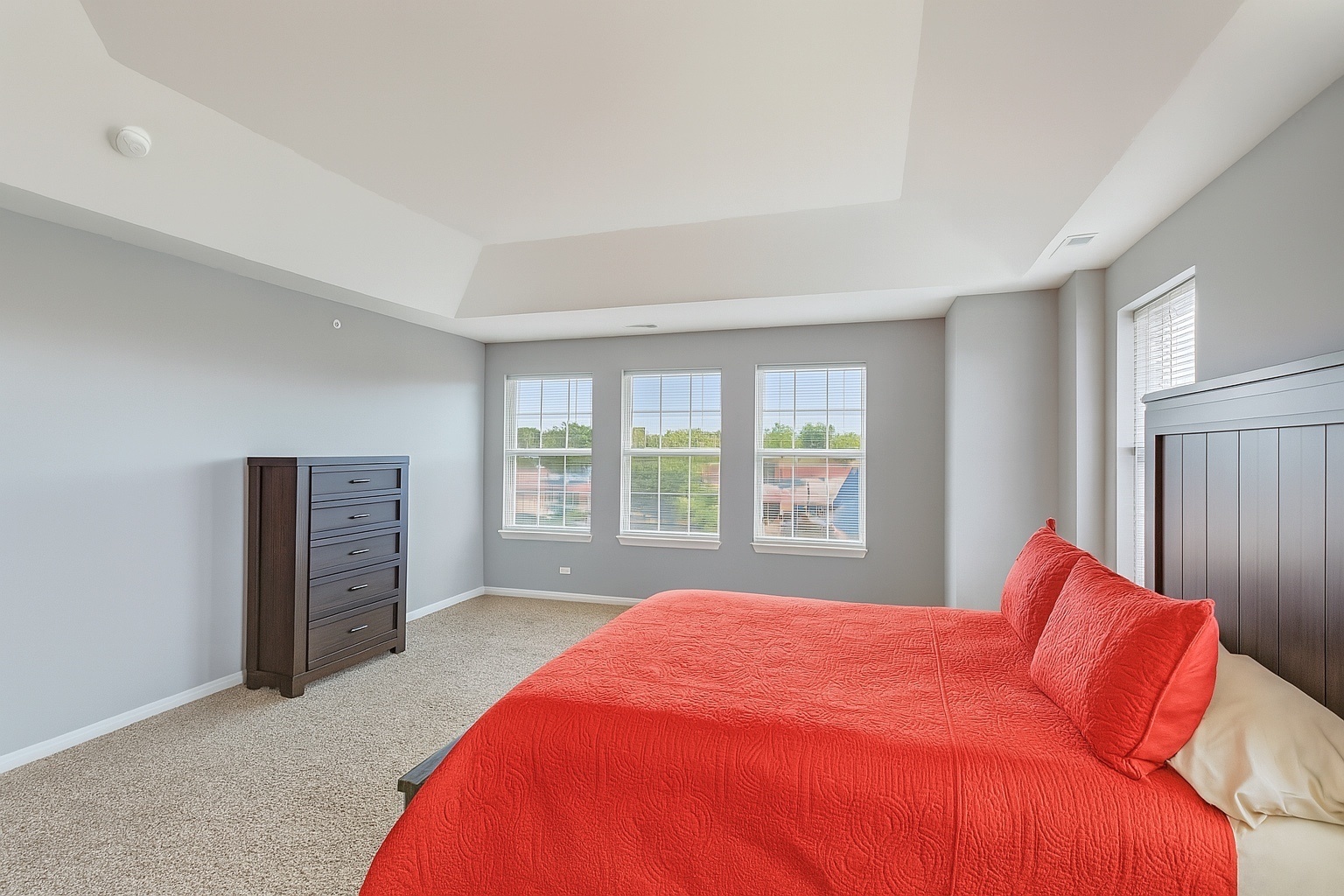 7 Bethel Lane, Schaumburg, IL 60194