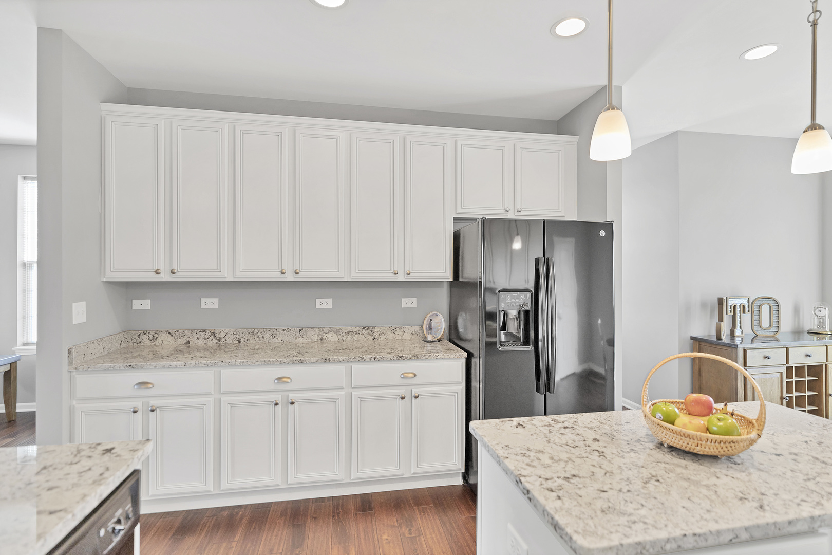 7 Bethel Lane, Schaumburg, IL 60194