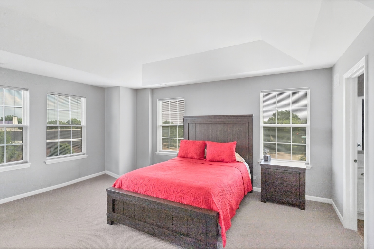 7 Bethel Lane, Schaumburg, IL 60194