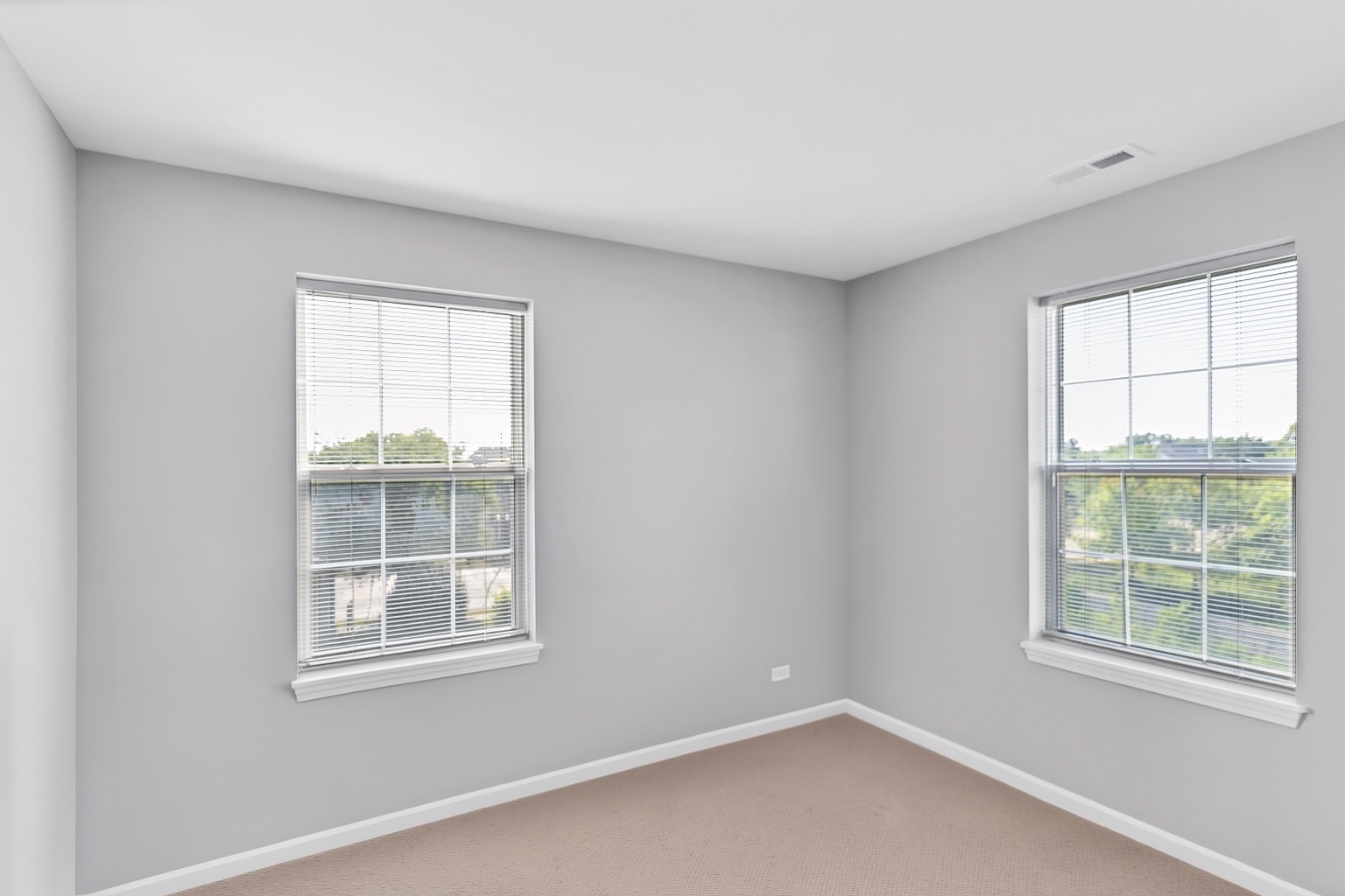 7 Bethel Lane, Schaumburg, IL 60194