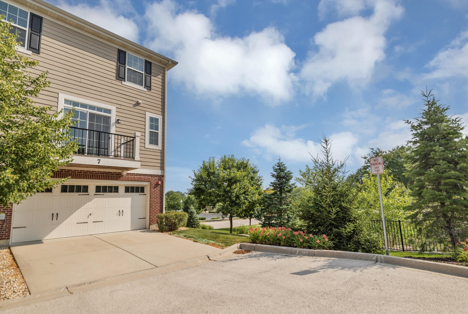 7 Bethel Lane, Schaumburg, IL 60194