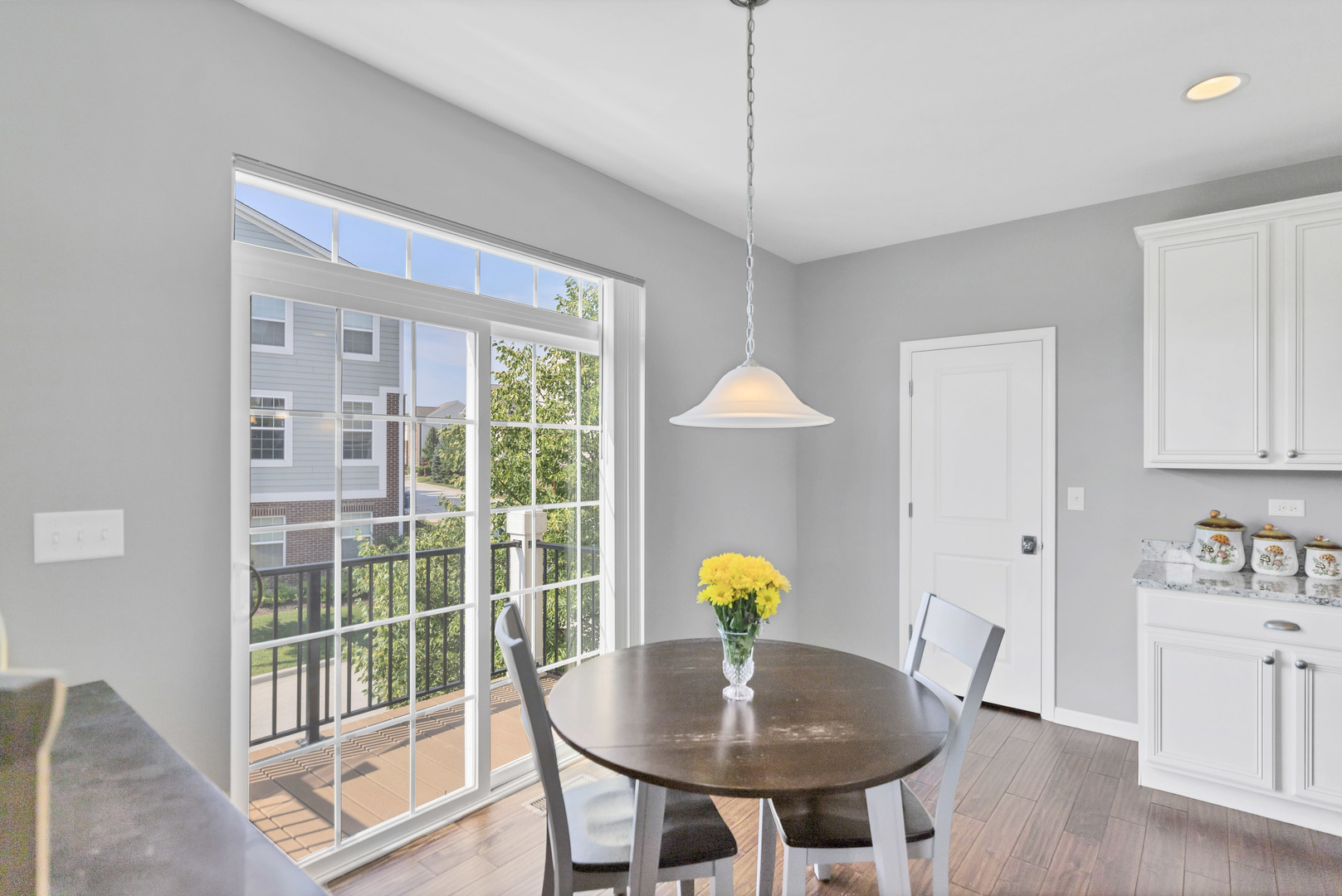 7 Bethel Lane, Schaumburg, IL 60194