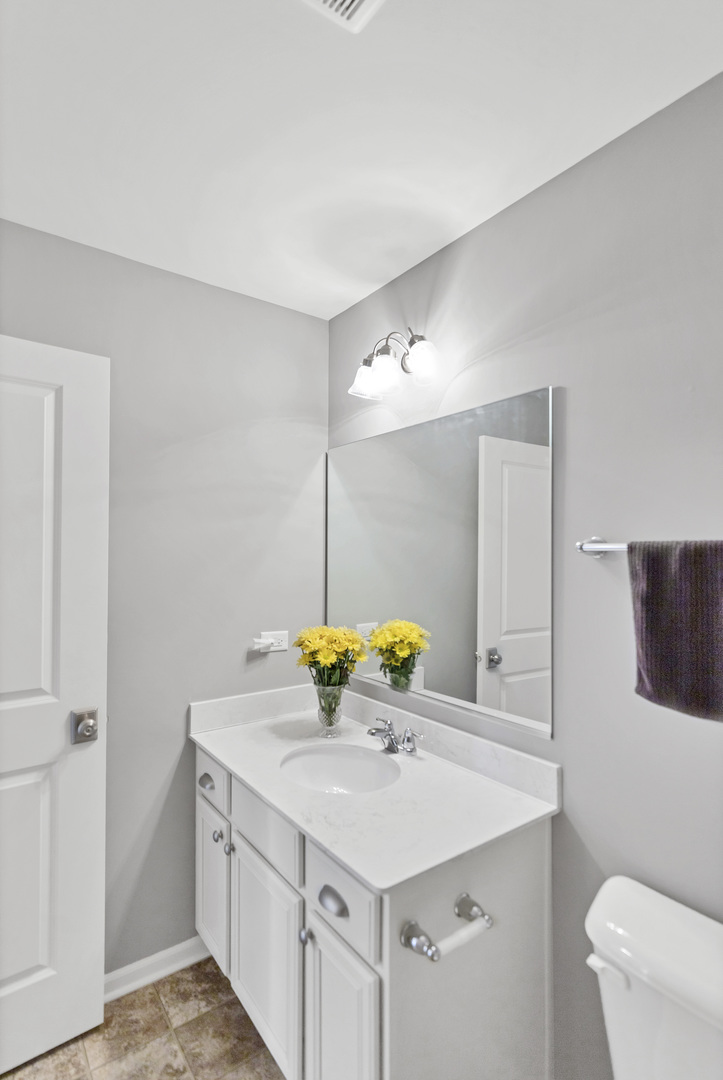 7 Bethel Lane, Schaumburg, IL 60194