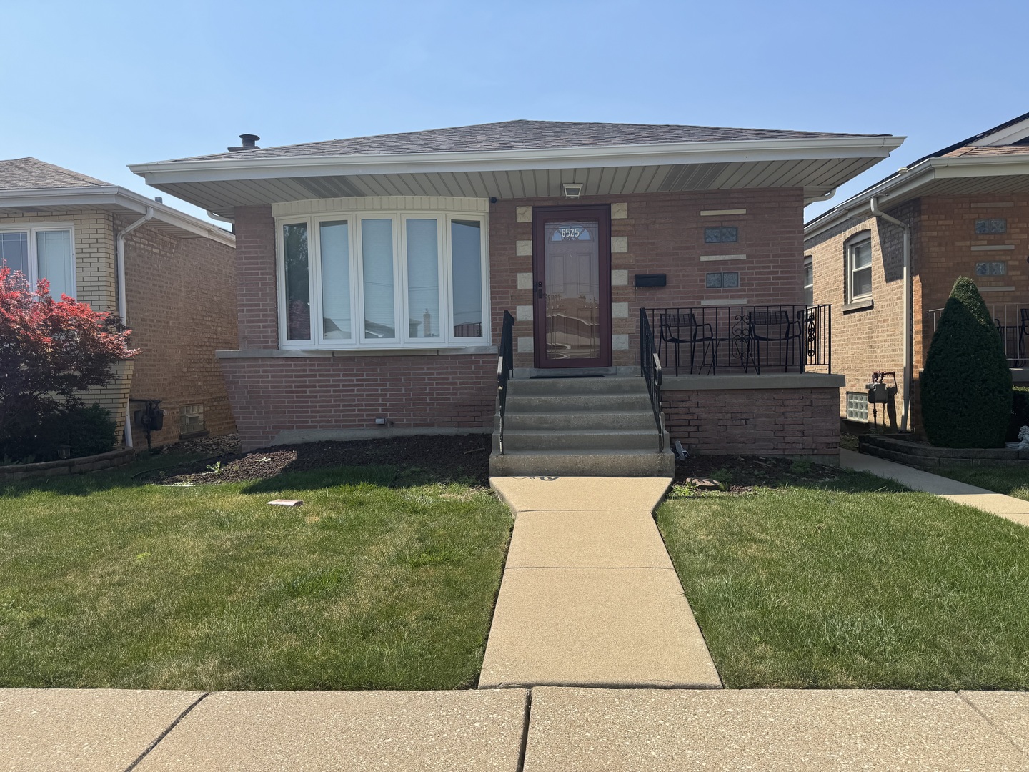 6525 W 63rd Place, Chicago, IL 60638