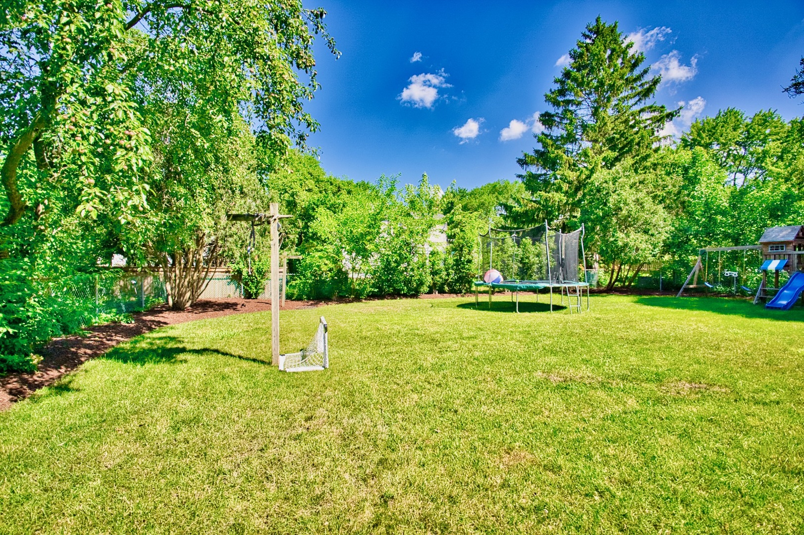 529 Warwick Drive, Naperville, IL 60565