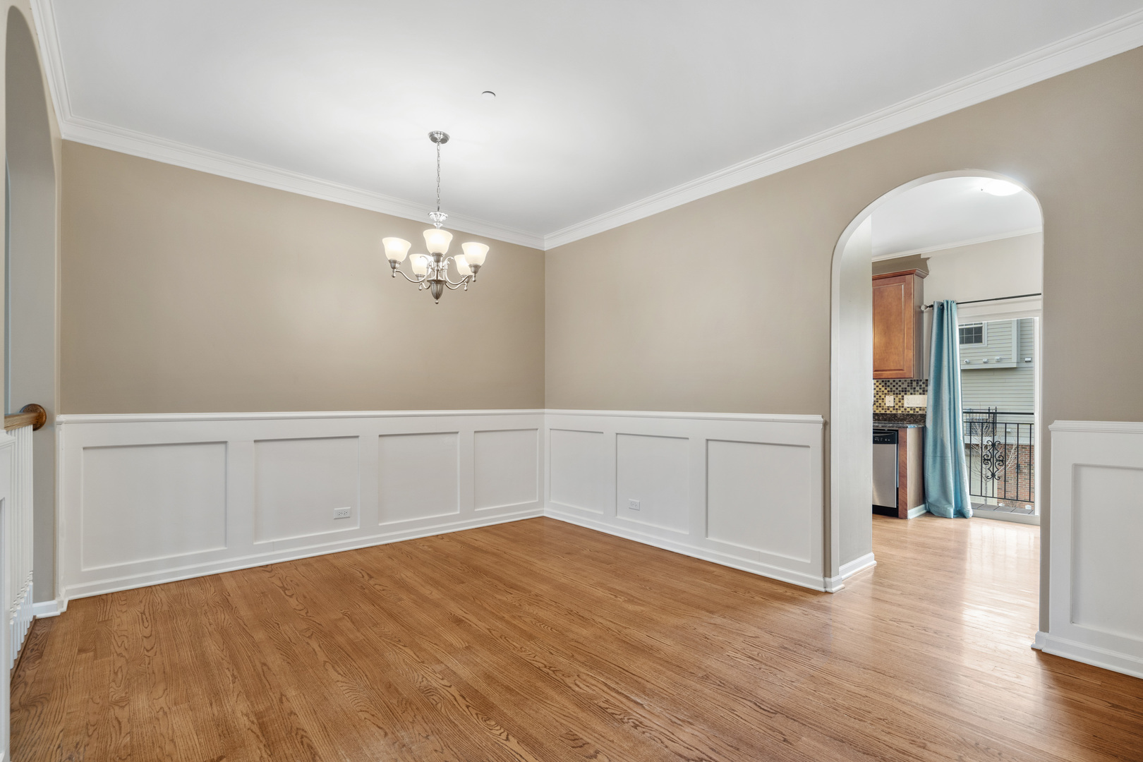 1509 Lakeridge Court #35, Mundelein, IL 60060