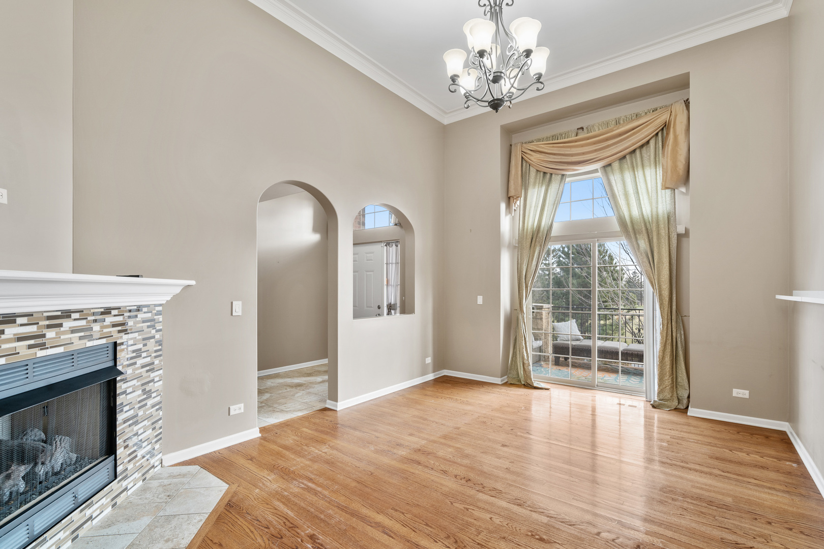 1509 Lakeridge Court #35, Mundelein, IL 60060