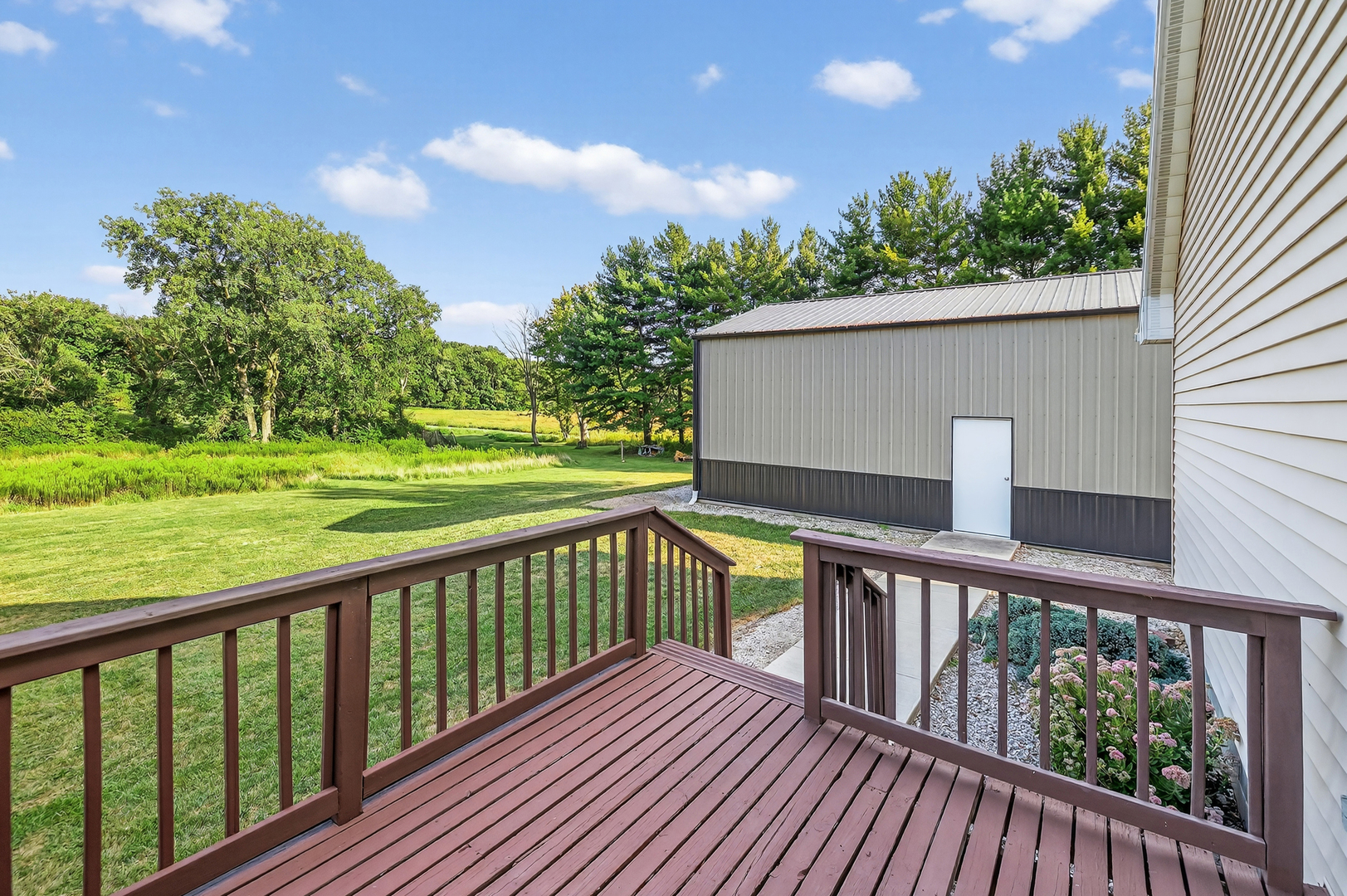 4454 N Prairie View Road, Oakley, IL 62501