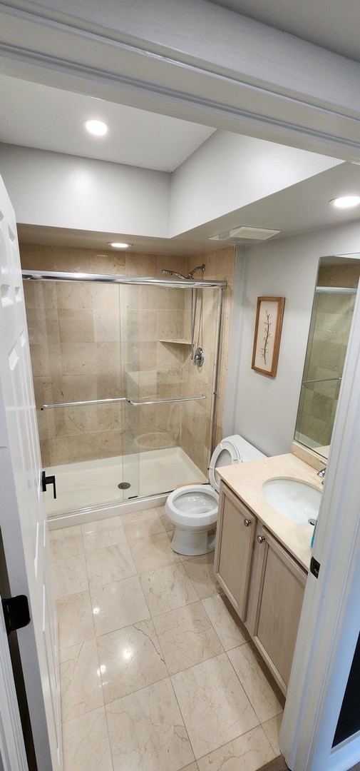 7400 Lincoln Avenue #603, Skokie, IL 60076