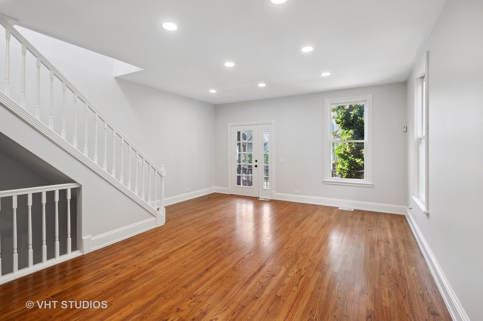 4721 S Woodlawn Avenue #E, Chicago, IL 60615