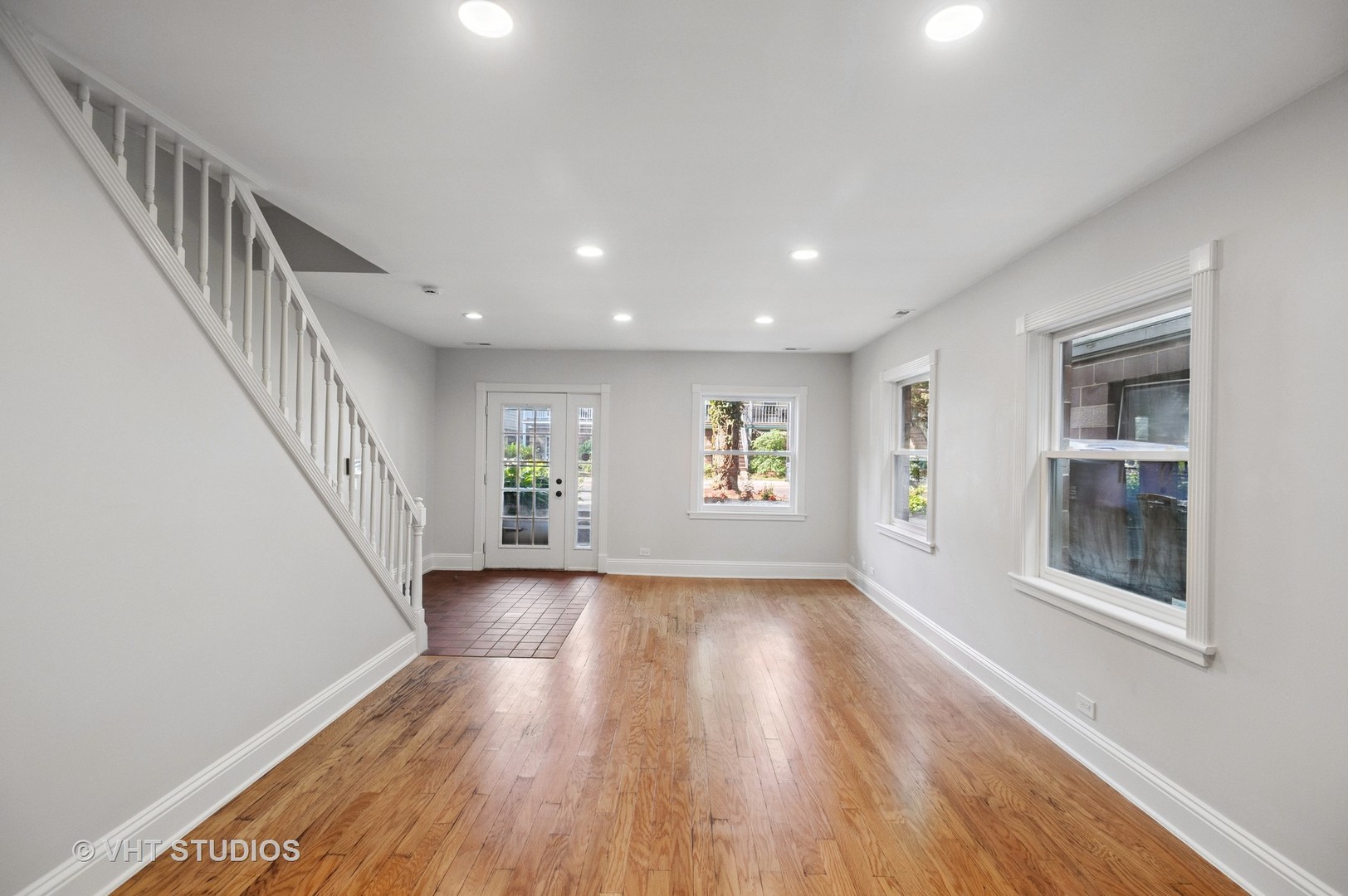 4721 S Woodlawn Avenue #E, Chicago, IL 60615