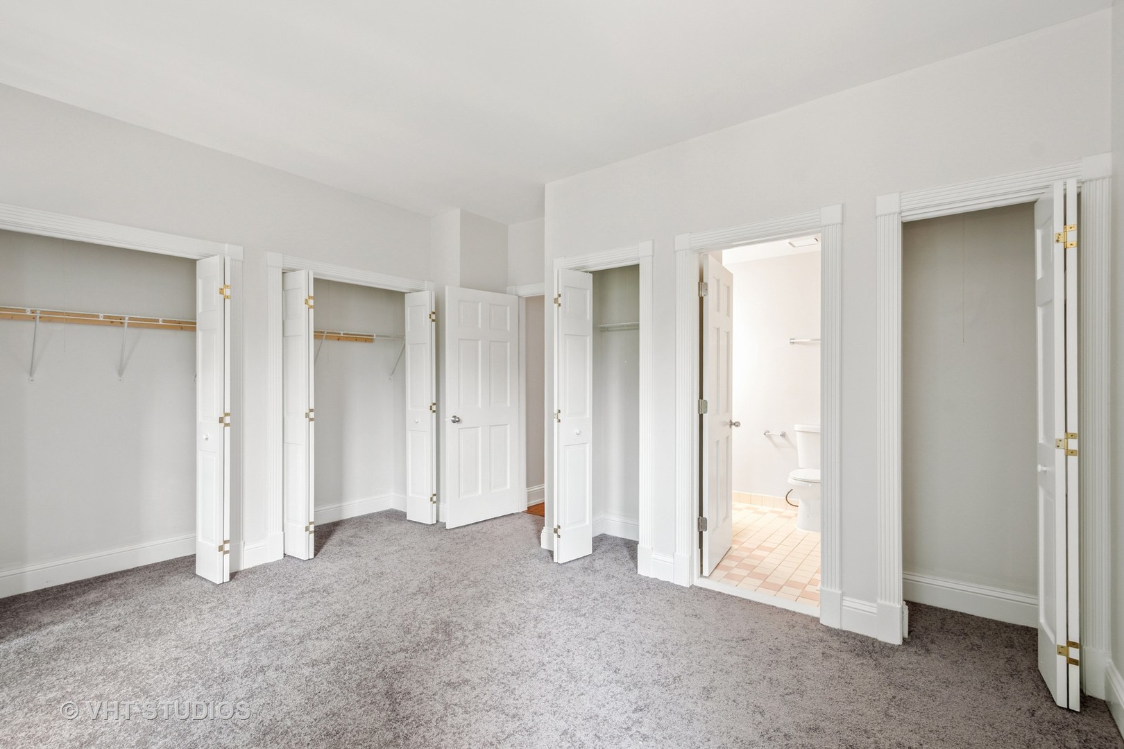 4721 S Woodlawn Avenue #E, Chicago, IL 60615