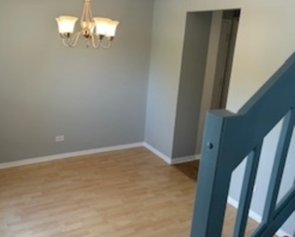 1300 Queensgreen Circle, Naperville, IL 60563