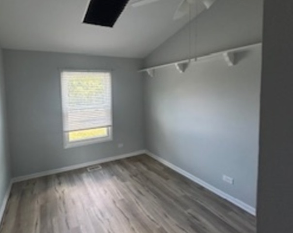 1300 Queensgreen Circle, Naperville, IL 60563