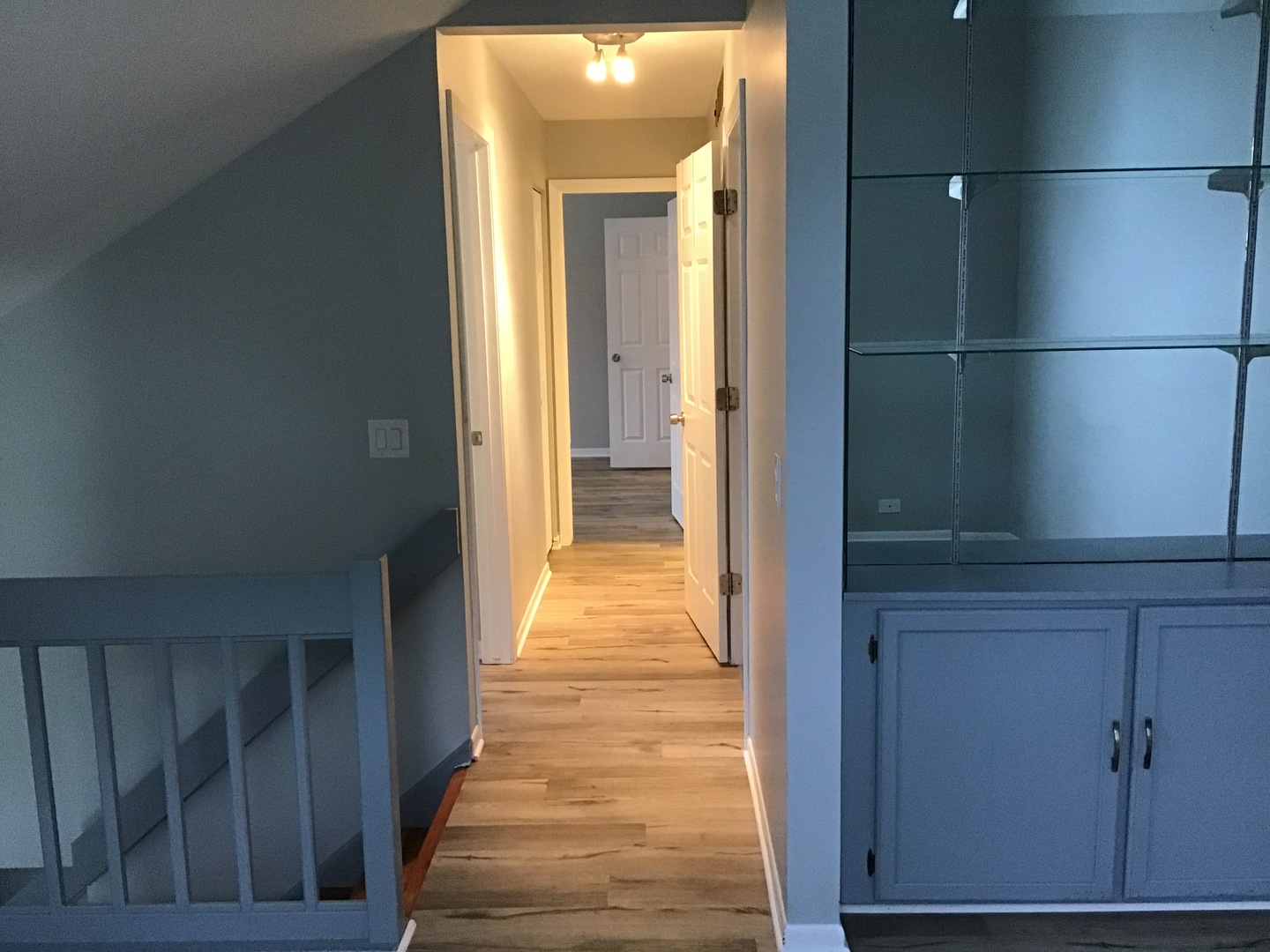 1300 Queensgreen Circle, Naperville, IL 60563