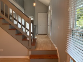 1300 Queensgreen Circle, Naperville, IL 60563