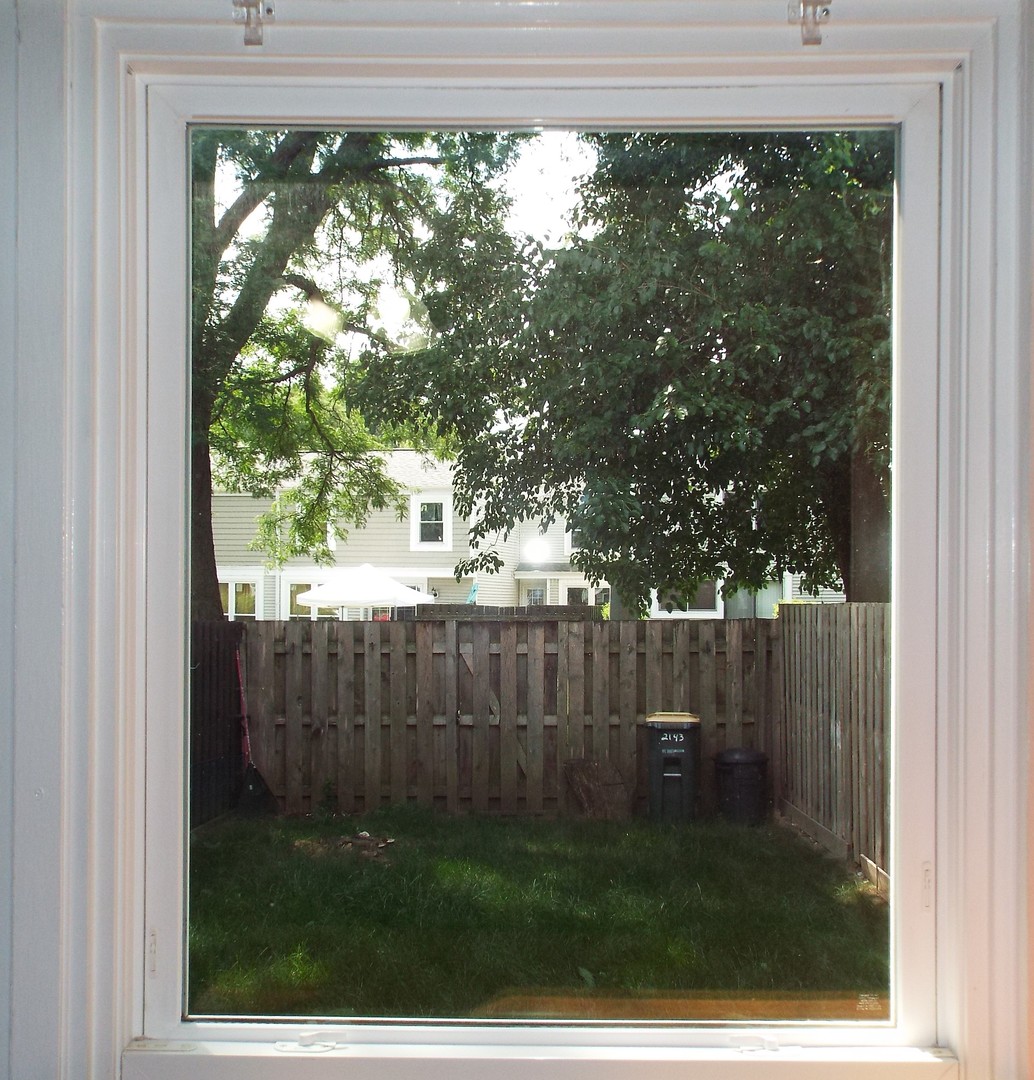 2143 Hassell Road, Hoffman Estates, IL 60169