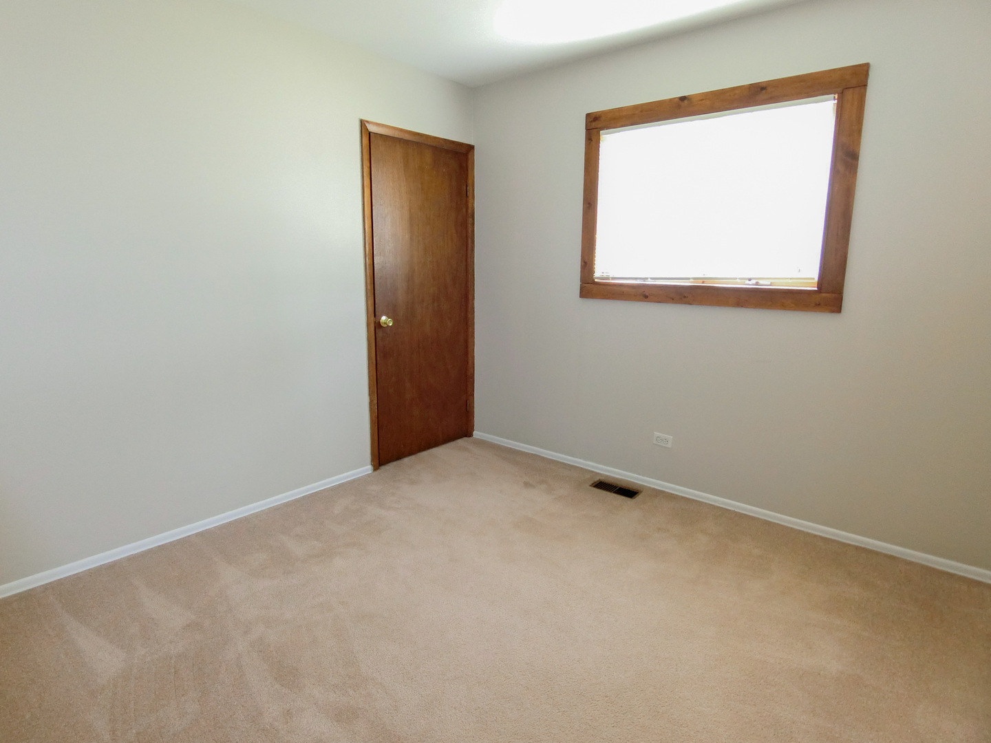 517 Hingham Lane, Schaumburg, IL 60193