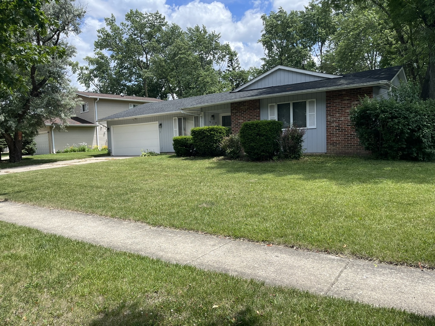 517 Hingham Lane, Schaumburg, IL 60193